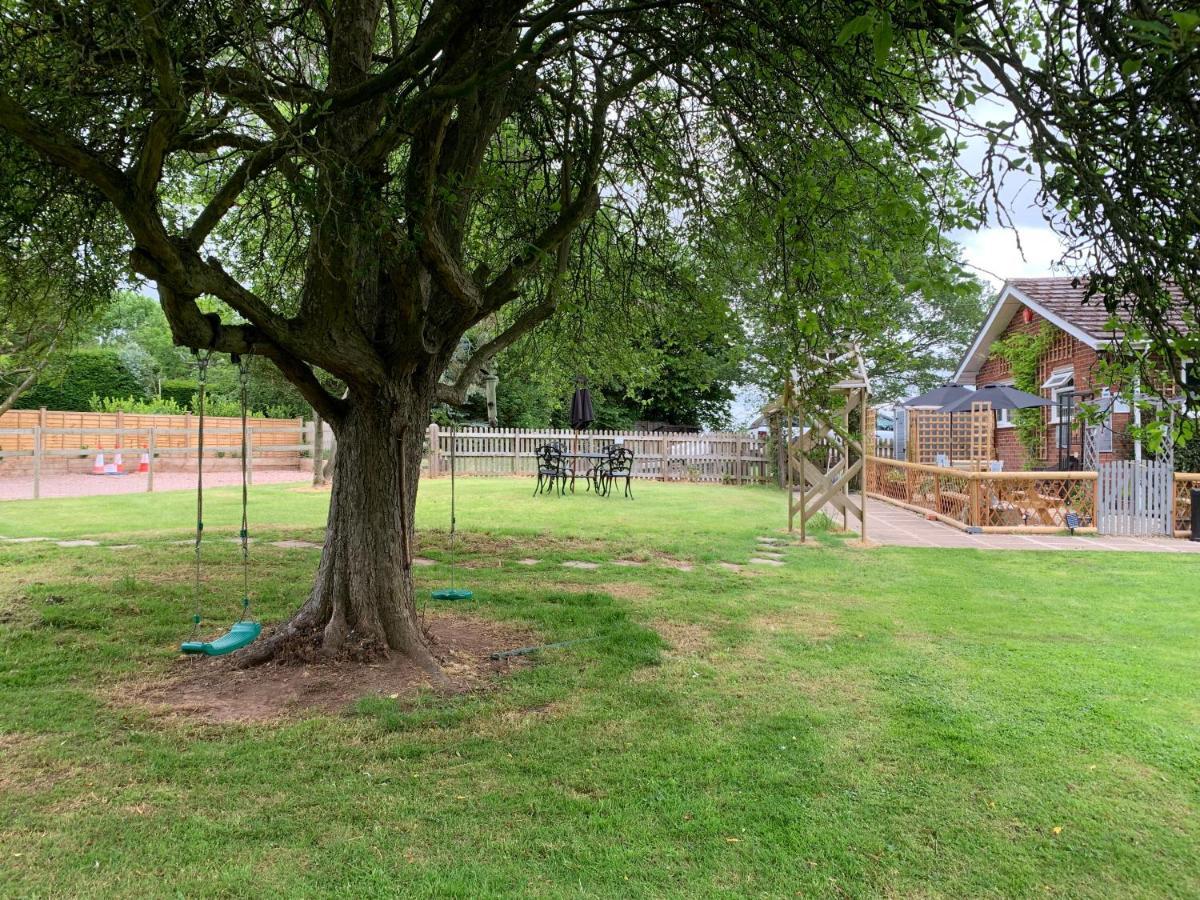 Hedgehog Lodge Colwall ภายนอก รูปภาพ